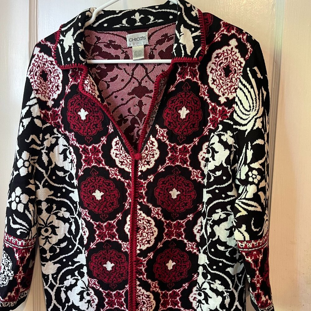 Chico's Sweater Size 2 in Black, White, and Red